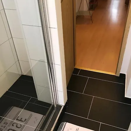 Schoene Grosse 2 Schlafzimmer Bis 6 Pax Naehe Stadion Signal Iduna Dortmund