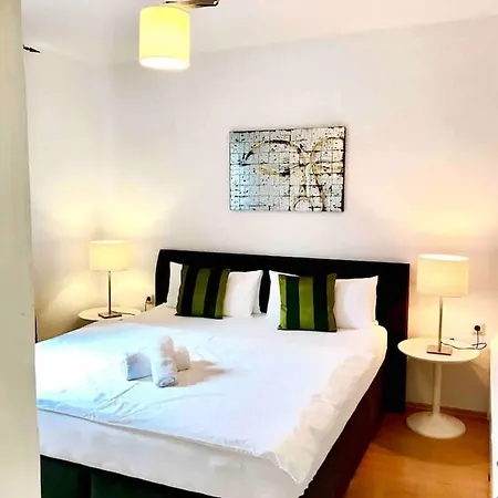 Schoene Grosse 2 Schlafzimmer Bis 6 Pax Naehe Stadion Signal Iduna 多特蒙德