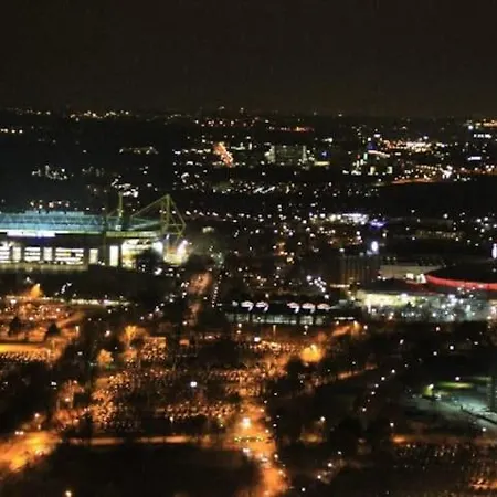Schoene Grosse 2 Schlafzimmer Bis 6 Pax Naehe Stadion Signal Iduna 도르트문트