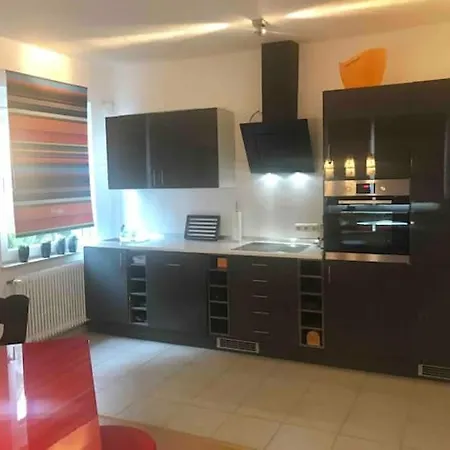 Schoene Grosse 2 Schlafzimmer Bis 6 Pax Naehe Stadion Signal Iduna Apartman *