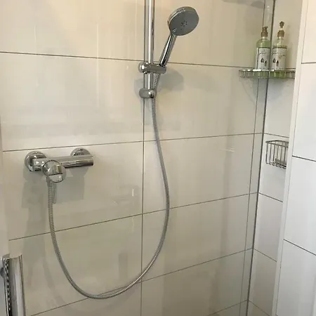 Schoene Grosse 2 Schlafzimmer Bis 6 Pax Naehe Stadion Signal Iduna 公寓