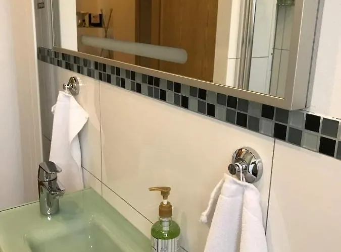 Schoene Grosse 2 Schlafzimmer Bis 6 Pax Naehe Stadion Signal Iduna Apartmán *