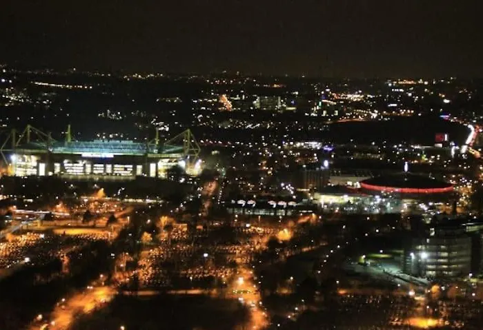 Schoene Grosse 2 Schlafzimmer Bis 6 Pax Naehe Stadion Signal Iduna Dortmund