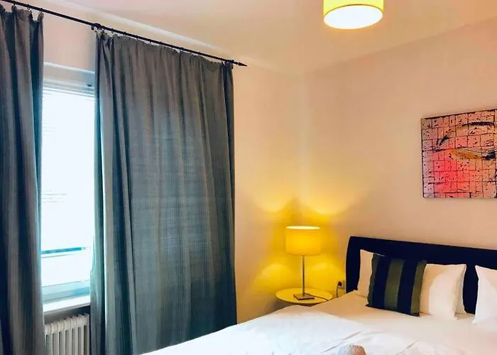 Schoene Grosse 2 Schlafzimmer Bis 6 Pax Naehe Stadion Signal Iduna 도르트문트